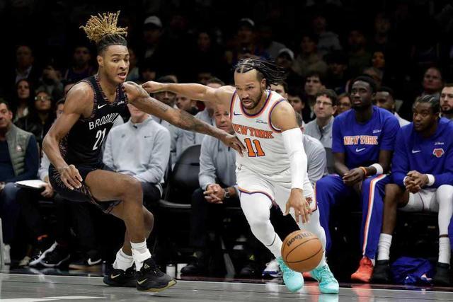 九游体育直播-尼克斯击败篮网，继续保持胜利势头